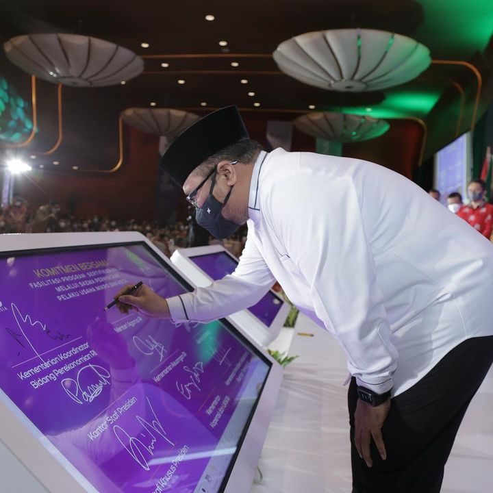 Menteri Agama Launching Program 10 Juta Produk Bersertifikat Halal