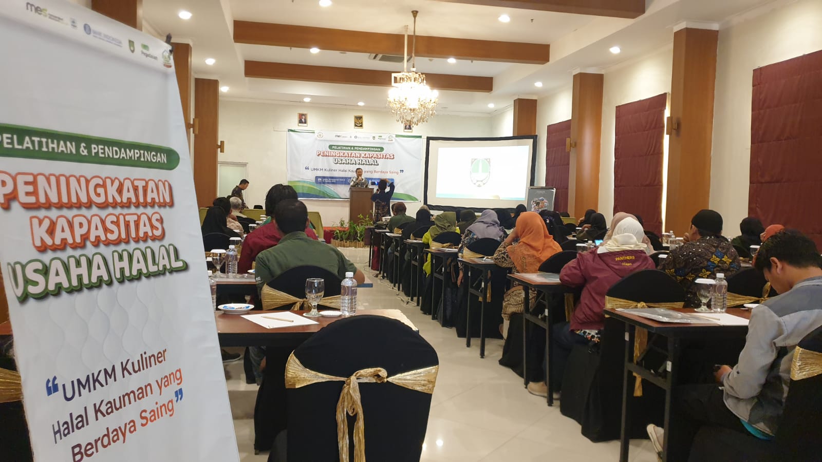 Perkuat Daya Saing, Pelaku UMKM Solo Ikuti Program Peningkatan Kapasitas Usaha Halal LP3H MES
